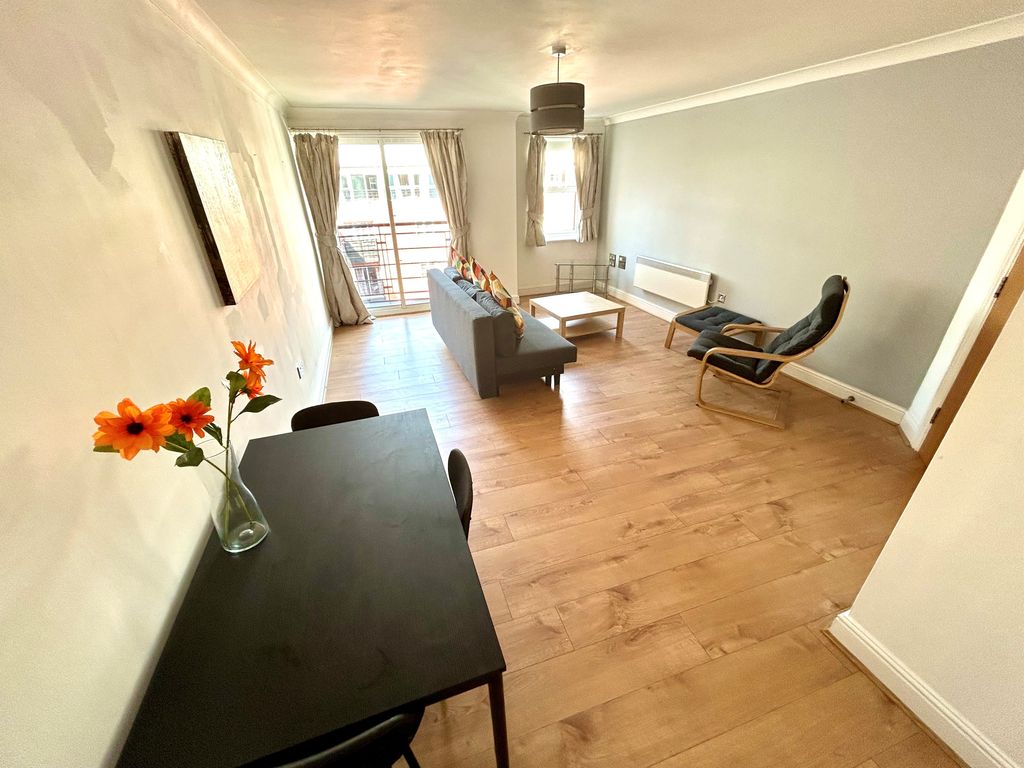 Property photo 3 of 10 Image