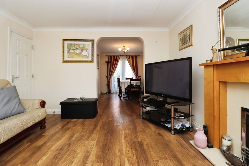 Property photo 3 of 14