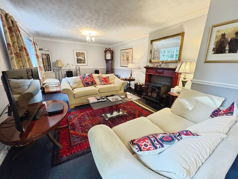 Property photo 3 of 13 Photo 2