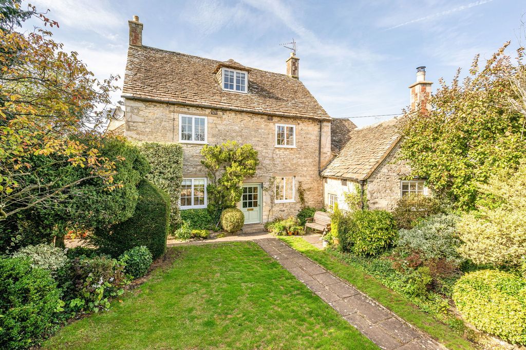 Property photo 1 of 24