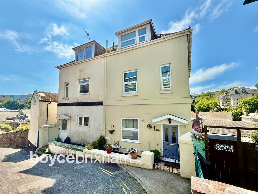 Property photo 1 of 20 Frontrightwm.Jpg