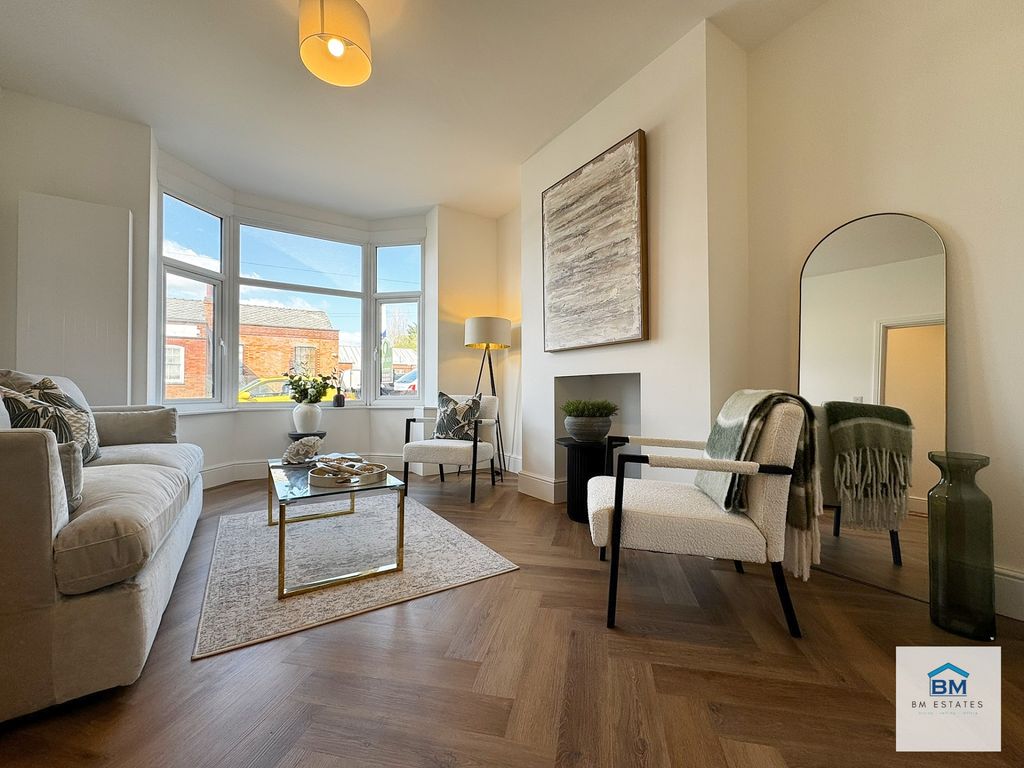 Property photo 2 of 11 Photo 6