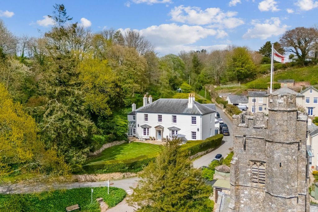 Property photo 1 of 28 The Old Vicarage
