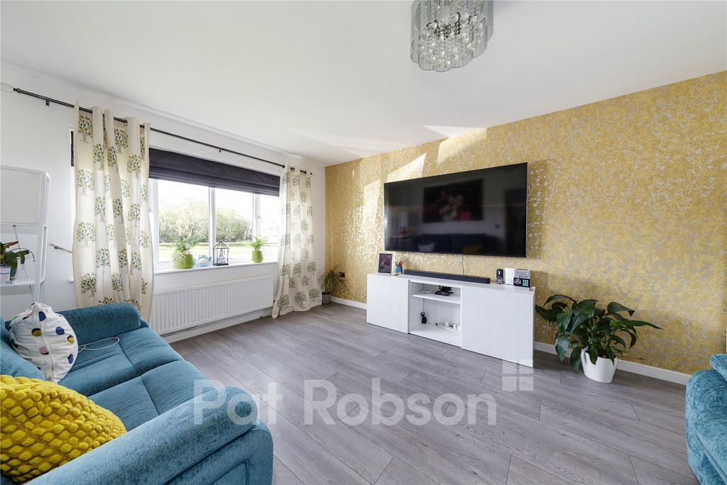 Property photo 3 of 23 Picture 3