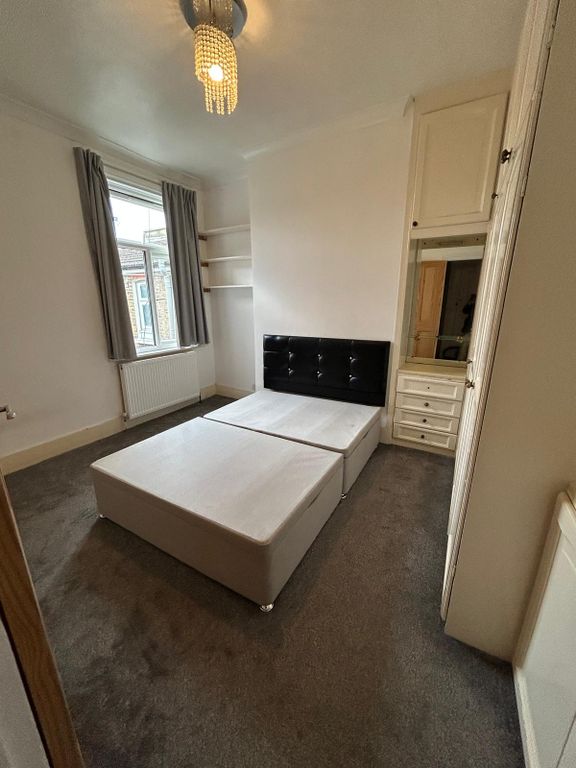 Property photo 2 of 7 Gallery