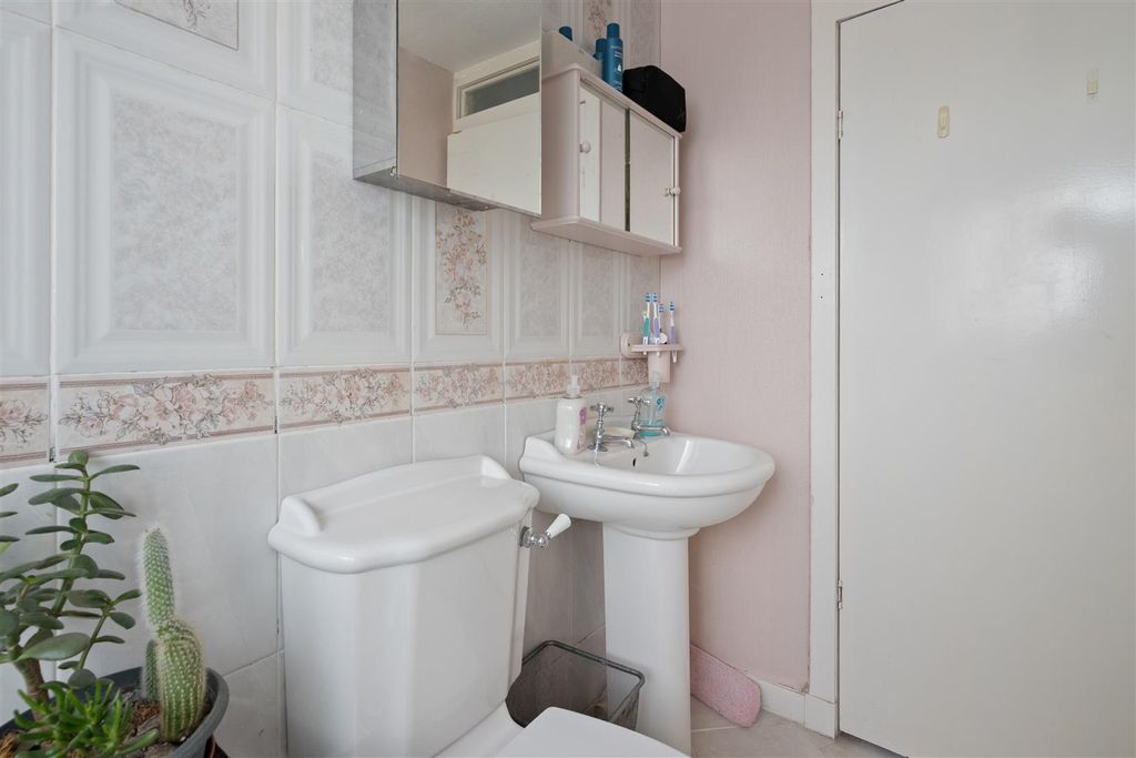Additional image 18 of 5 bed detached house for saleOakbank Crescent, Perth PH1