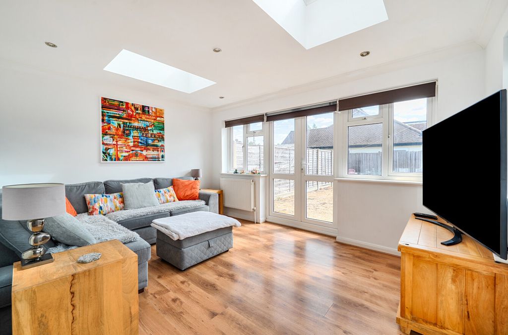 Property photo 2 of 21 1-6A9730Ed2dc7A-1...