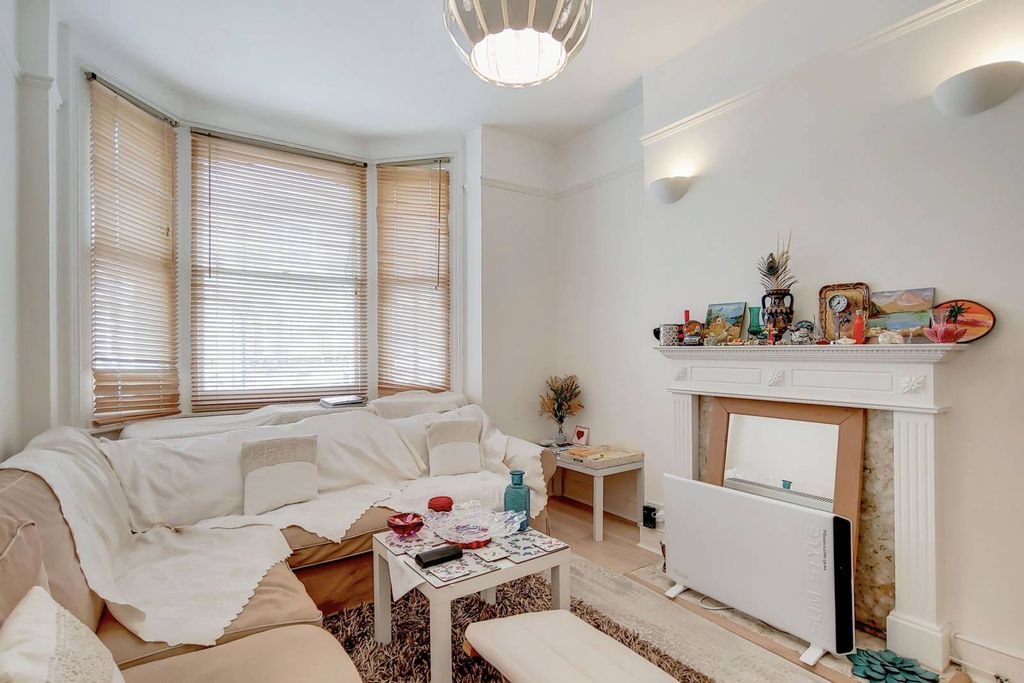 Property photo 2 of 4