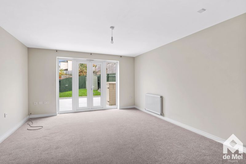 Property photo 3 of 14 Photo 24