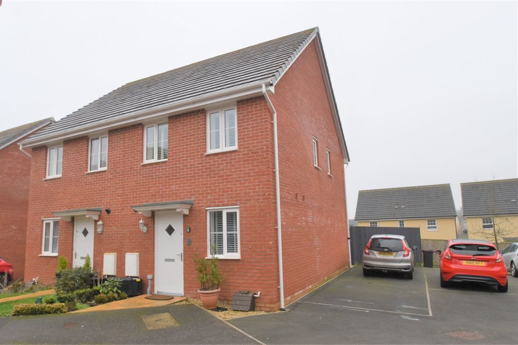 Property photo 1 of 12 Cullompton Seddons