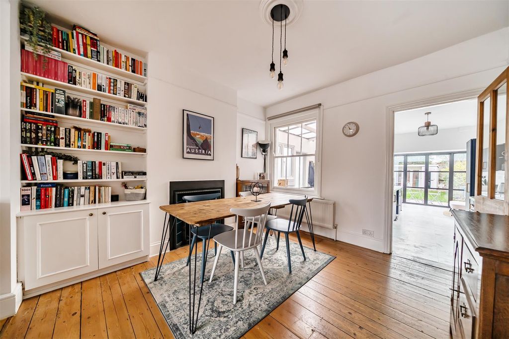 Property photo 3 of 29 1373456-6-68Ff617281Fb3.Jpg