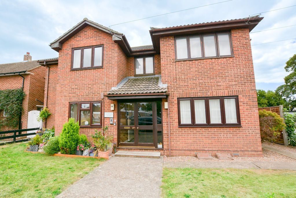 Property photo 1 of 7 Photo 7