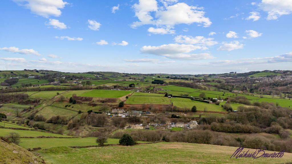 Property photo 3 of 29