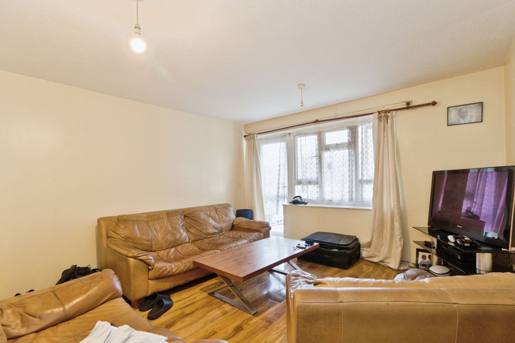 Property photo 3 of 19 Pbox-Img.Jpg