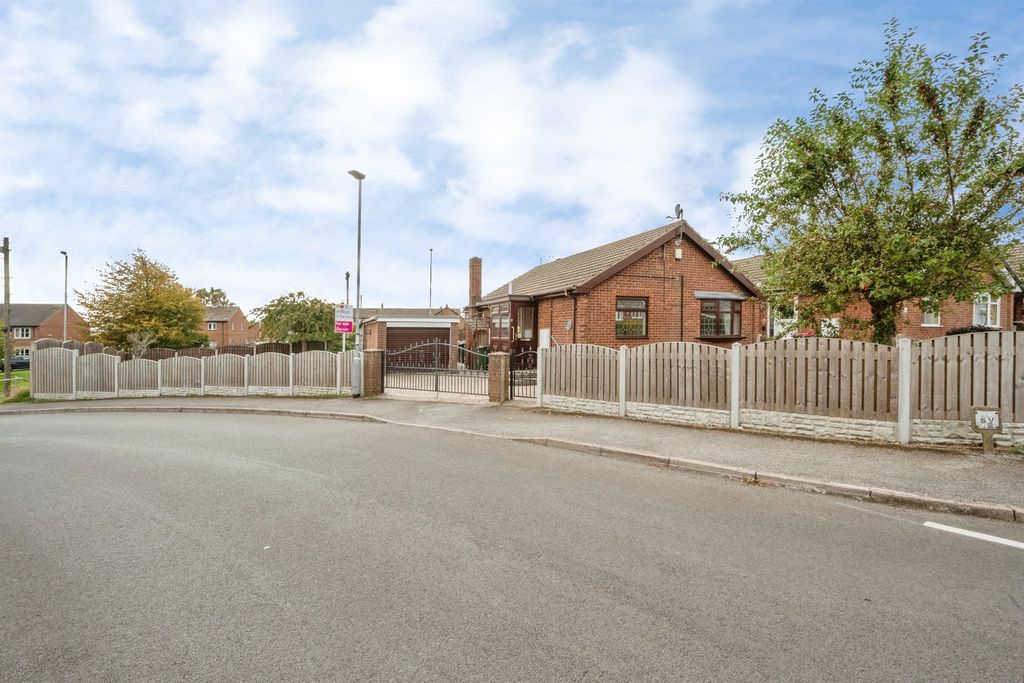 Property photo 1 of 14