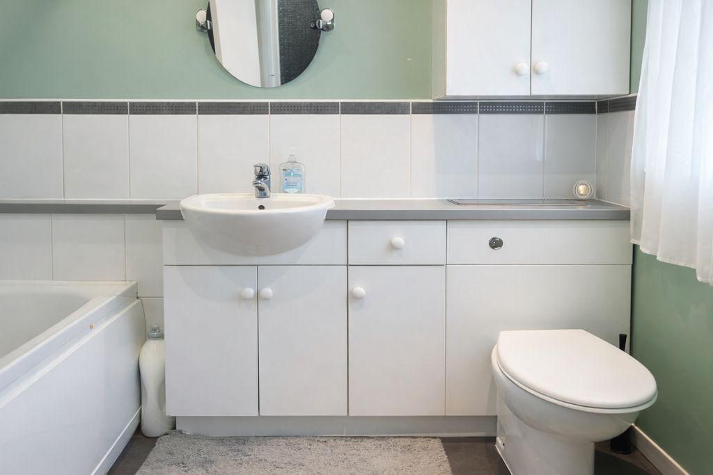 Property photo 2 of 5