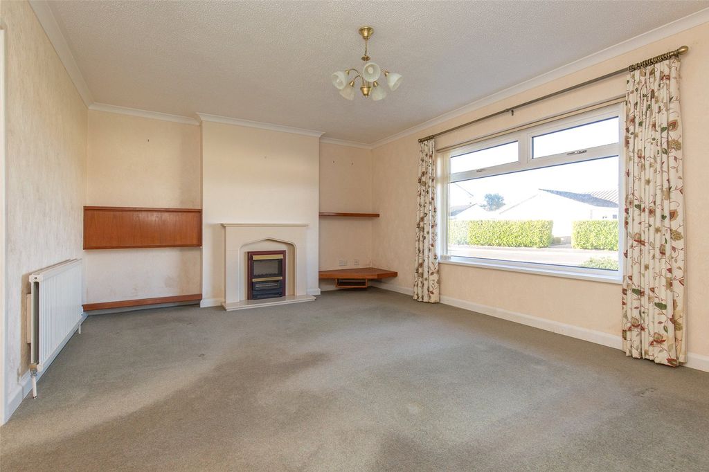 Property photo 3 of 12 Picture No. 06