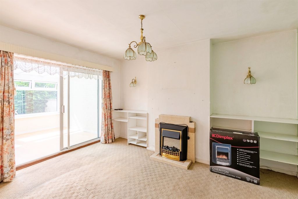 Property photo 2 of 16