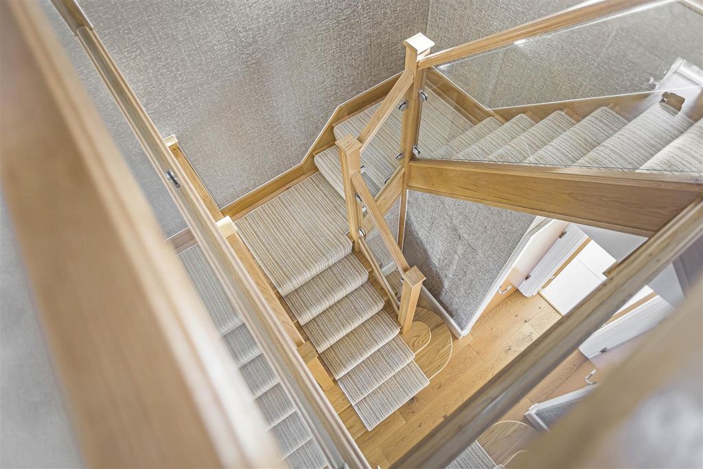 Property photo 3 of 36 35_41796.Jpg