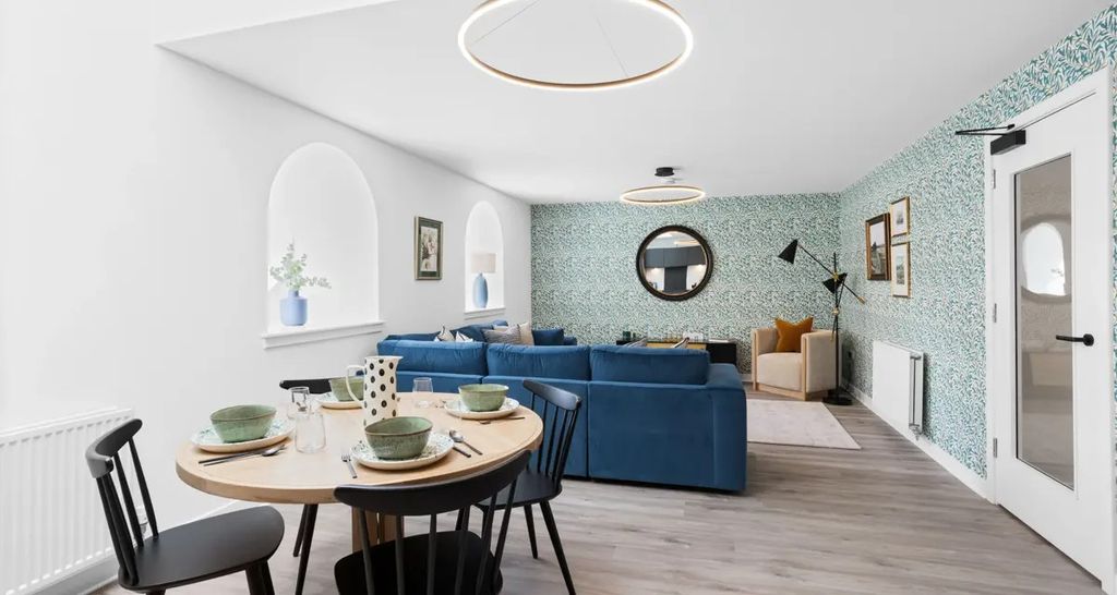 Property photo 3 of 11 Property Image 3