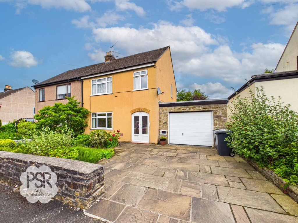 Property photo 1 of 33