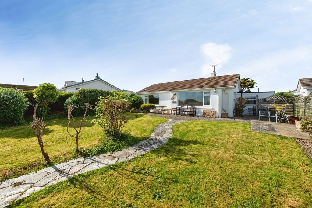 Property photo 1 of 16 Pbox-Img.Jpg