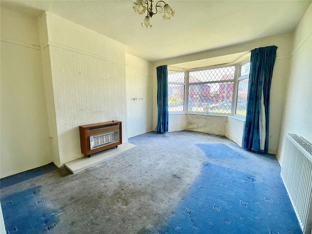 Property photo 2 of 10 Lounge