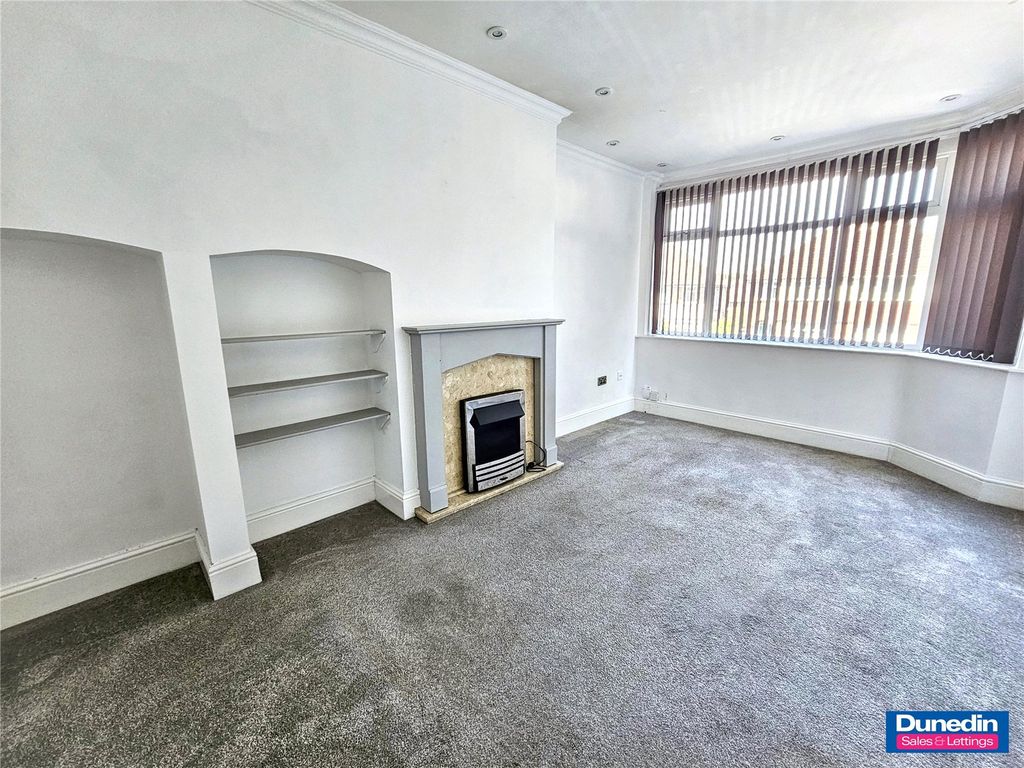 Property photo 2 of 21 Picture No. 08