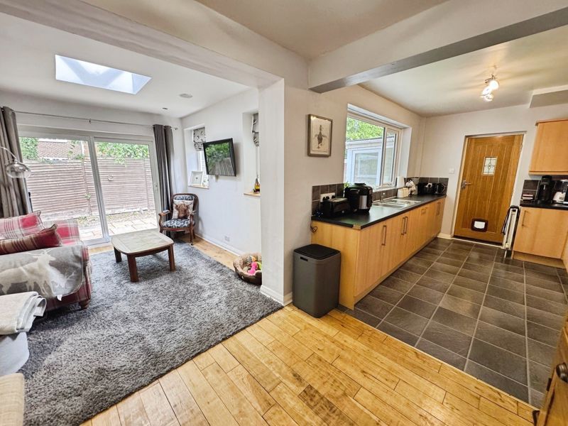 Property photo 2 of 11 Photo 6