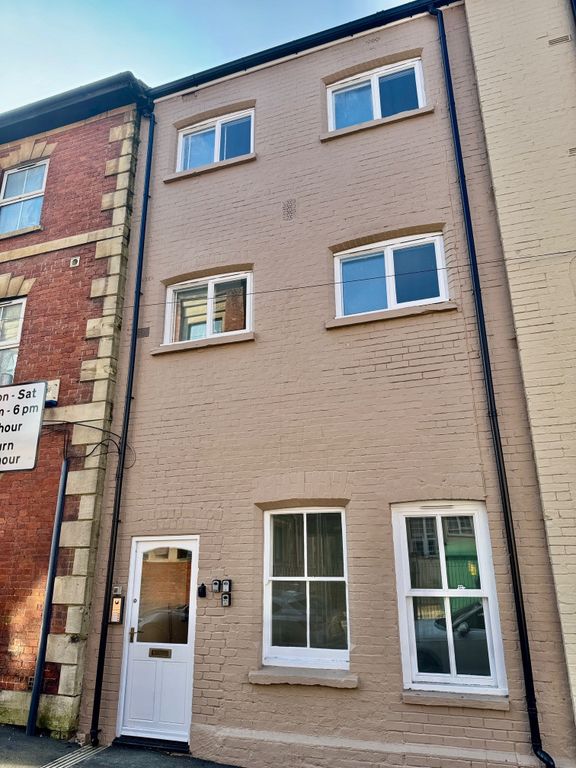 Property photo 1 of 1