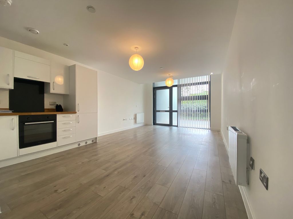 Property photo 2 of 6 Bedroom 1