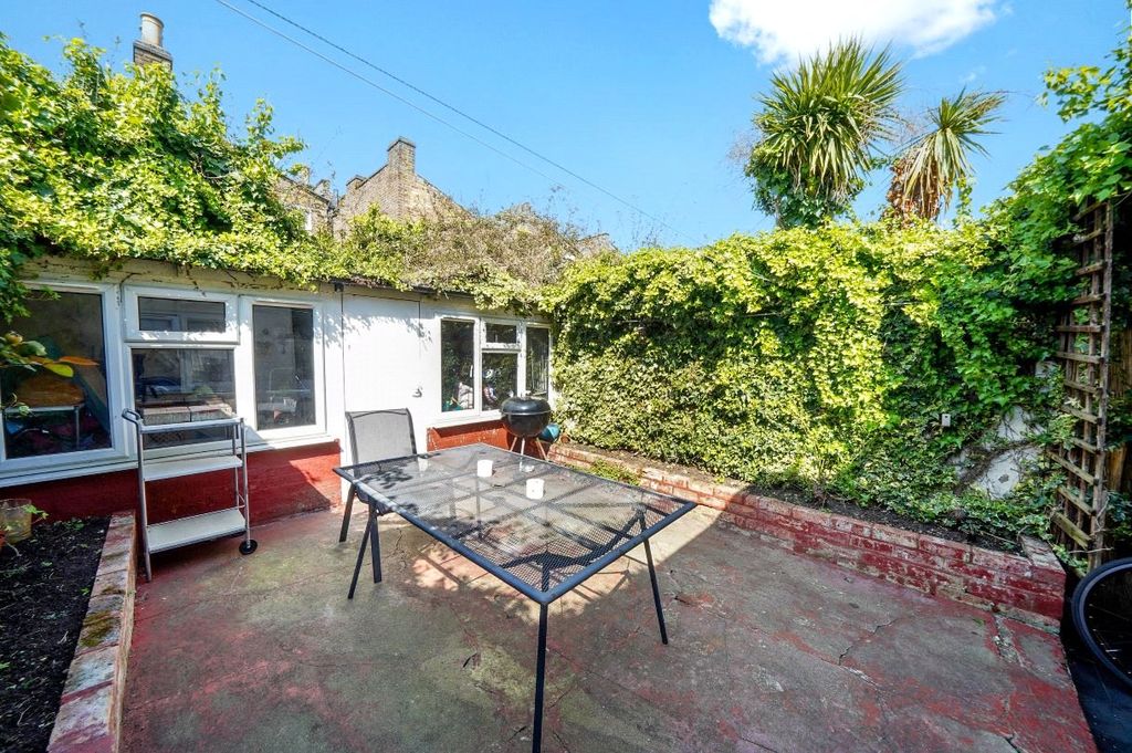 Property photo 3 of 15 Picture No. 13