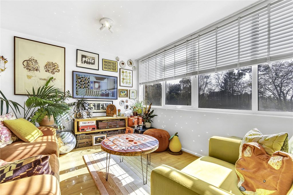 Property photo 1 of 20 Picture No. 11