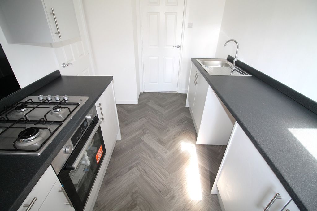 Property photo 3 of 10 Img_2507