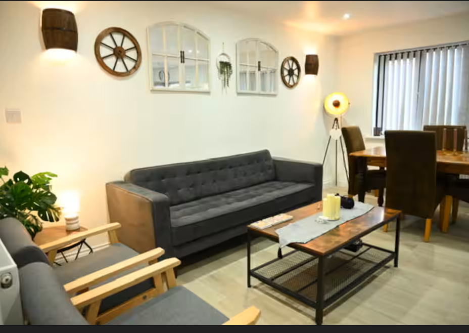 Property photo 1 of 9