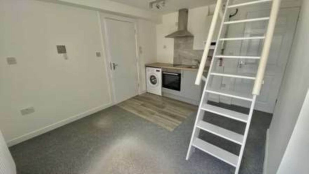 Property photo 2 of 5