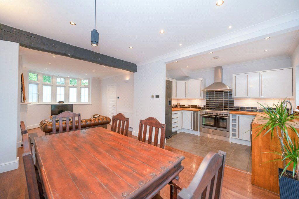 Property photo 2 of 20 Picture No. 12