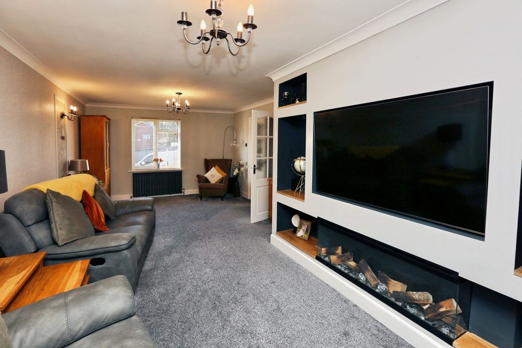 Property photo 2 of 13 Pbox-Img.Jpg