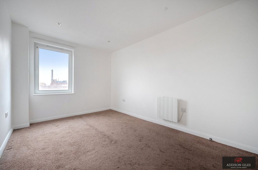 Property photo 3 of 20 Picture No. 12