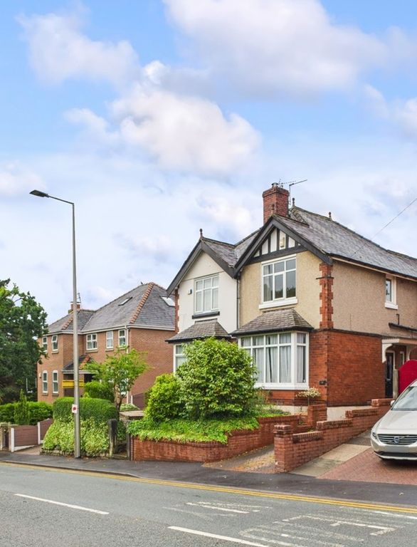 Property photo 1 of 32