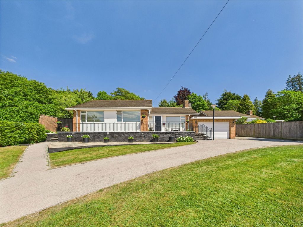 Property photo 1 of 34