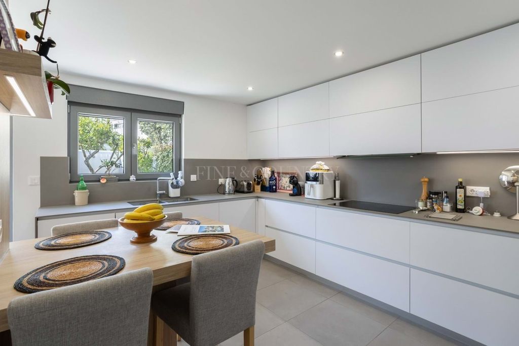 Property photo 3 of 30