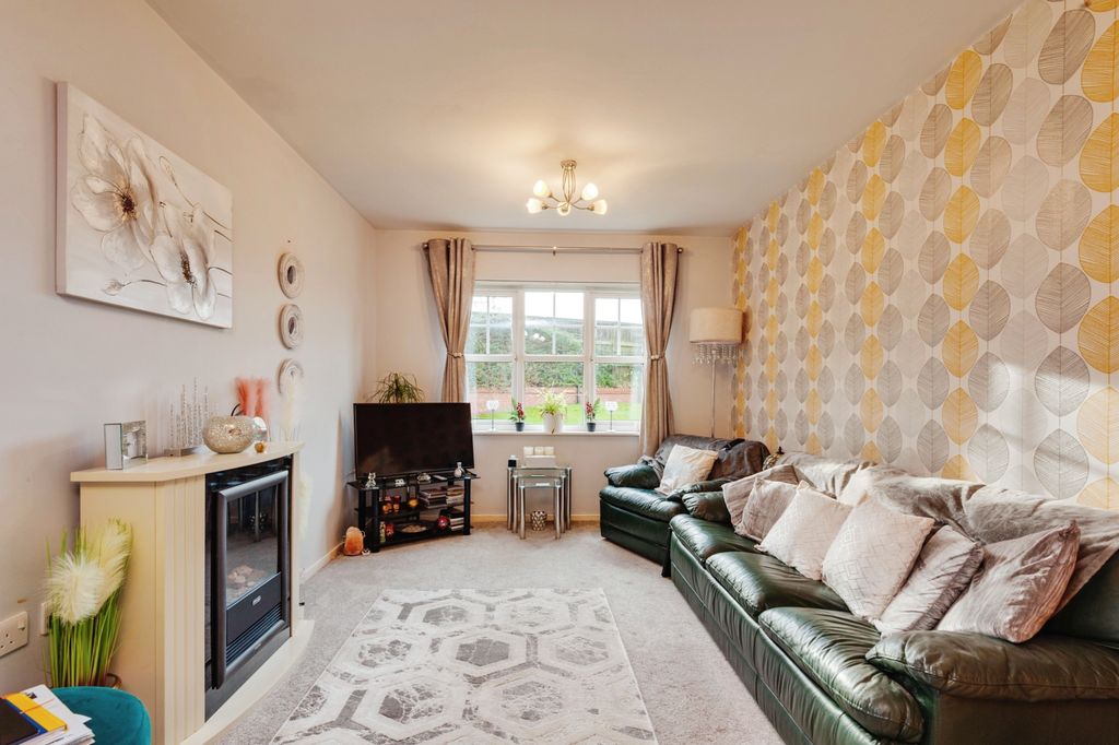 Property photo 3 of 17 Photography