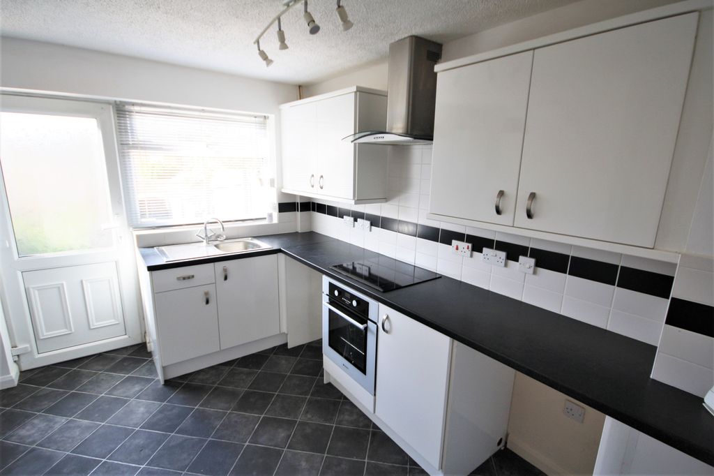 Property photo 2 of 11 Img_4640