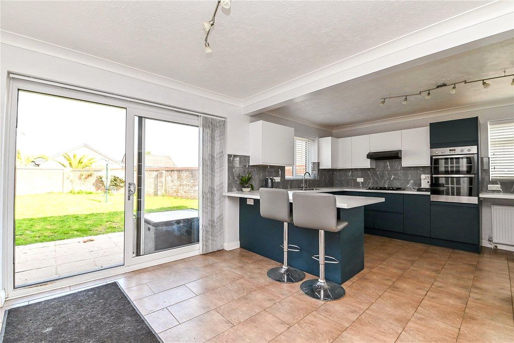 Property photo 2 of 20 Picture No. 03