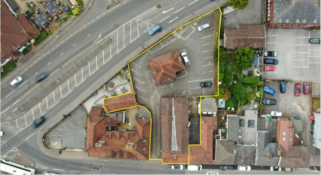 Property photo 2 of 10