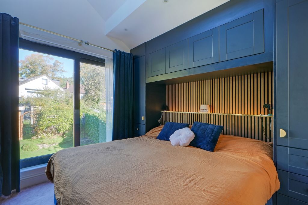 Property photo 2 of 40 Principal Ensuite Bedroom