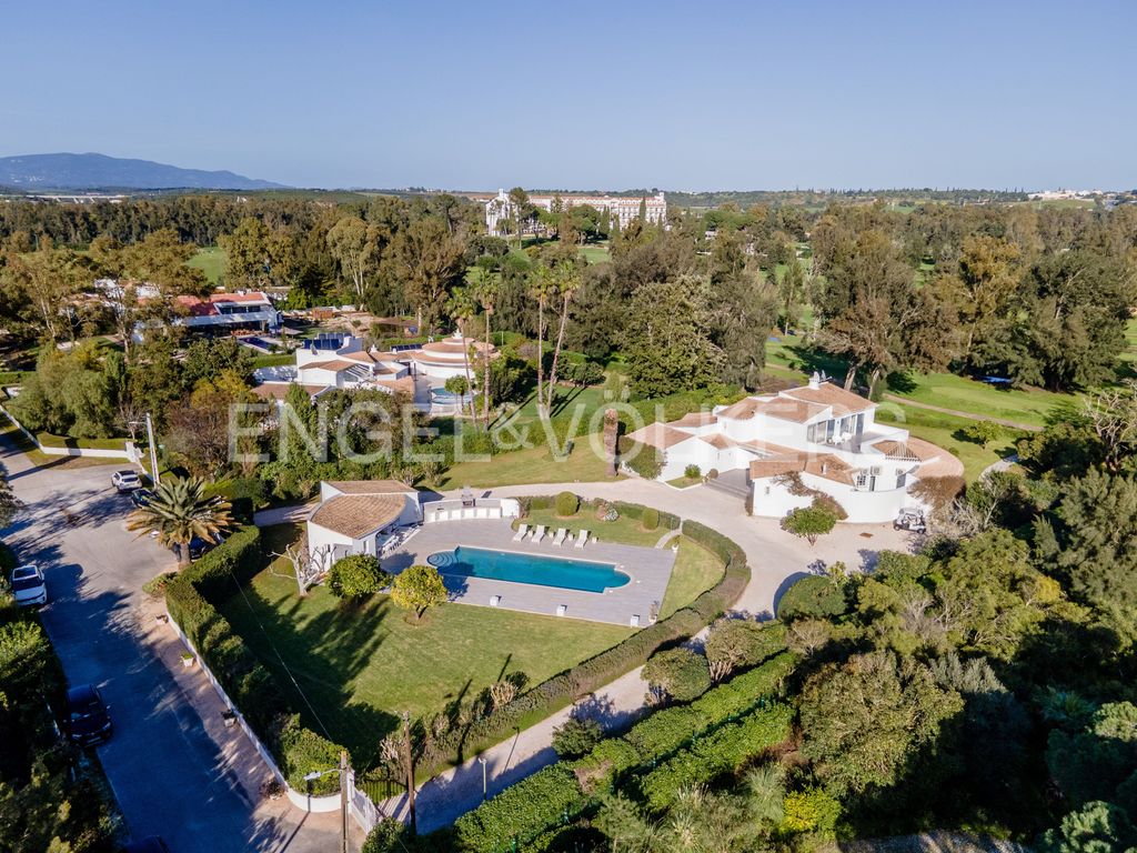 Property photo 1 of 52