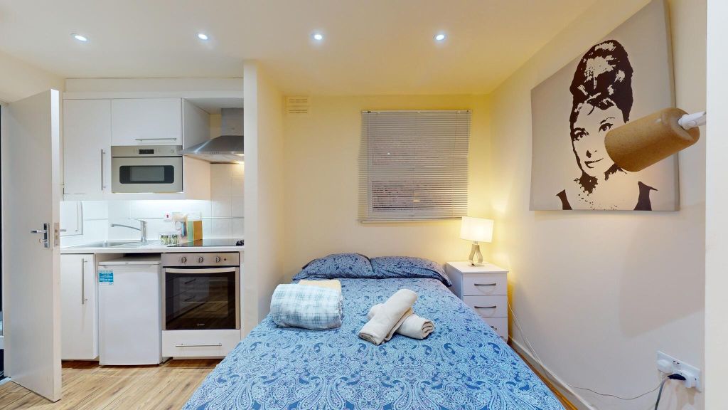 Property photo 2 of 10