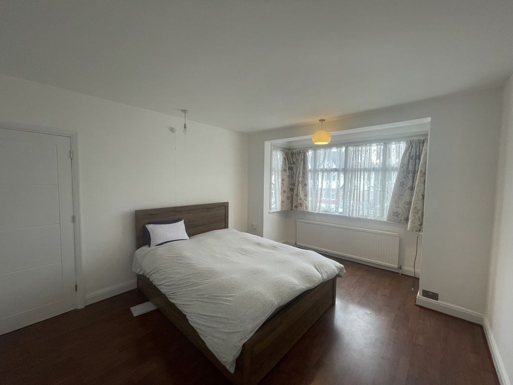 Property photo 2 of 9 Gallery